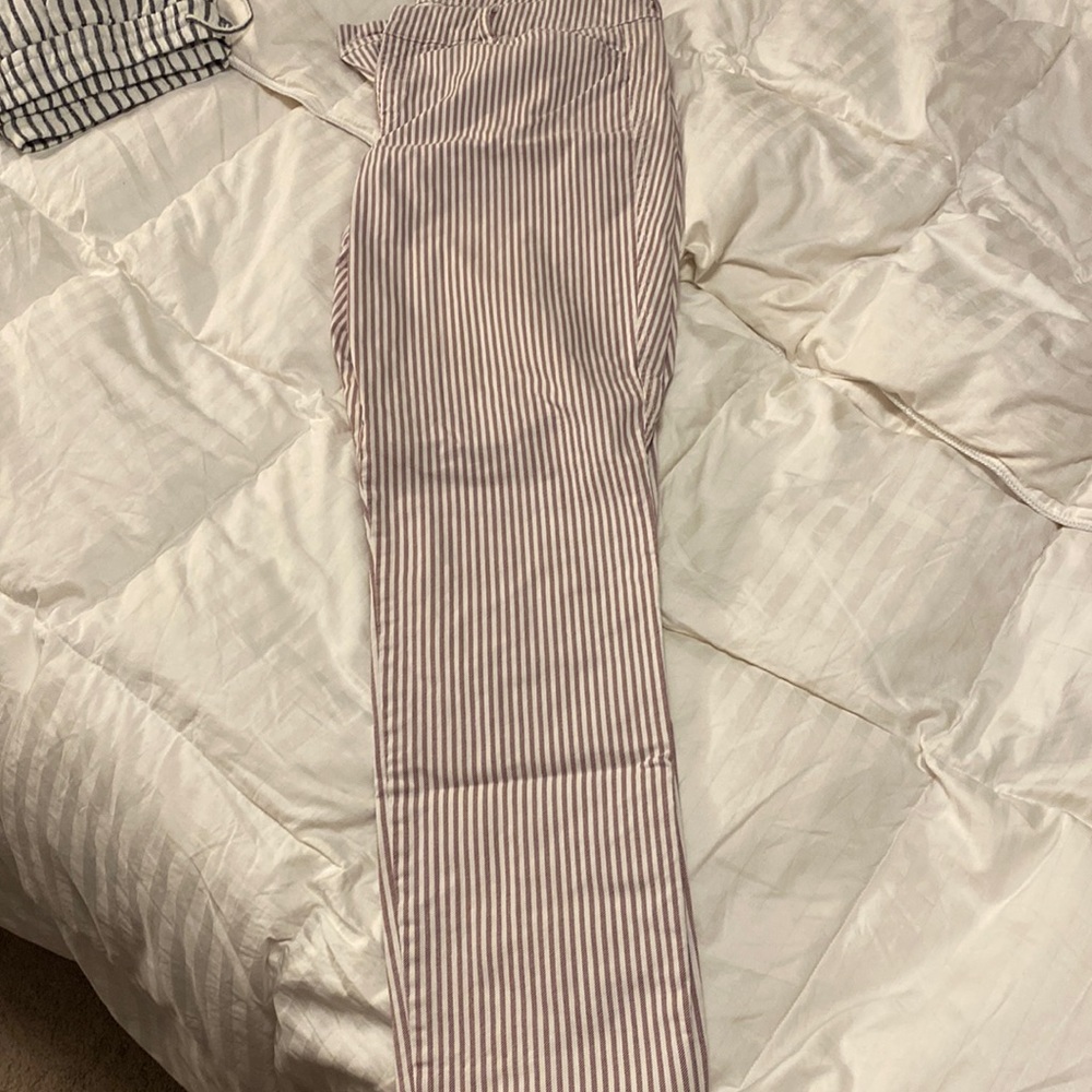 Red & White ankle pants.